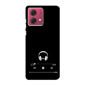 Чехол с картинками на черном фоне для Motorola MOTO G84 (Плеер)