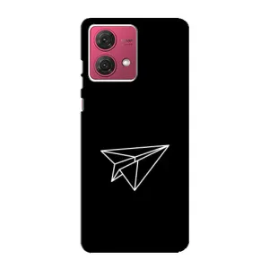 Чехол с картинками на черном фоне для Motorola MOTO G84 (Самолетик)