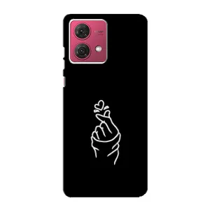 Чехлы (Знак сердечка) на Motorola MOTO G84 (Знак Сердечка)
