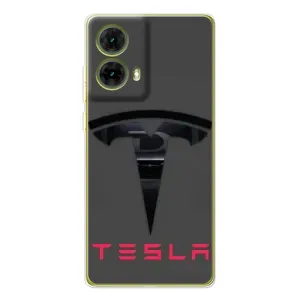 Силиконовый бампер с картинкой машины на Motorola MOTO G85 (Logo TESLA)