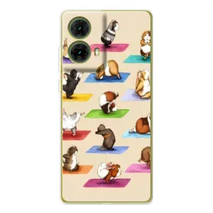 Чехол с Прикольным принтом на Motorola MOTO G85 (Ёга свинок)