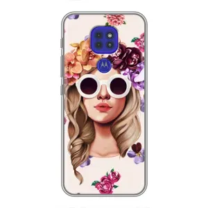 Чехол с картинкой Модные Девчонки Motorola MOTO G9 Play (Девушка в очках)