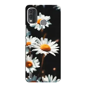 Чехол с ромашками на Nokia G11 Plus (Белые ромашки)