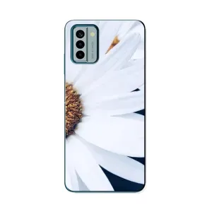 Чехол с ромашками на Nokia G22 (Пол ромашки)
