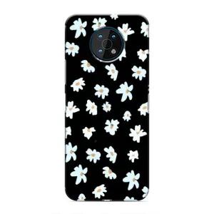 Чехол с ромашками на Nokia G50 (Маленькие ромашки)