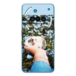 Чехлы с изображением разных животных для Nothing Phone (3a) (Ежик на руках)