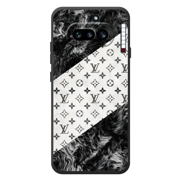 Чехол с рисунком «LV на белом» для Nothing Phone (4a) Чехол с рисунком «LV на белом» для Nothing Phone (4a)