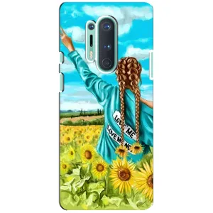 Чехол Стильные девушки на OnePlus 8 Pro (Девушка на поле)