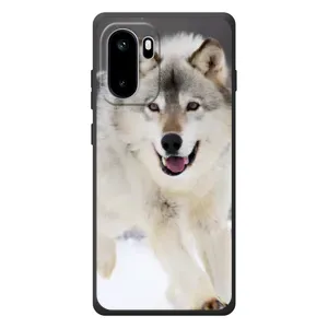 Чехол с Волком на OnePlus Ace 6 (Волк на снегу)