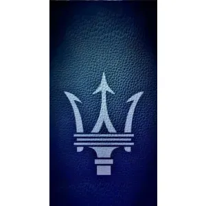 Чехлы с тематикой "Крутые машины" на Oppo Reno7 4G (Лого Maserati)