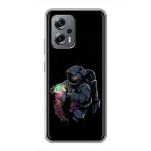 Силиконовый Чехол с принтом "Космонавты" на Xiaomi POCO X4 GT (В руках земля)