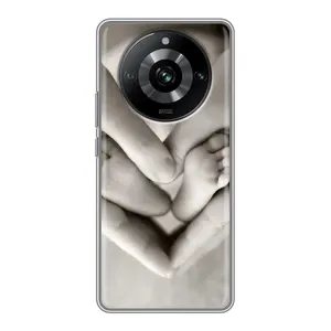 Чехлы для МАМЫ на Realme 11 Pro (Любящие руки)