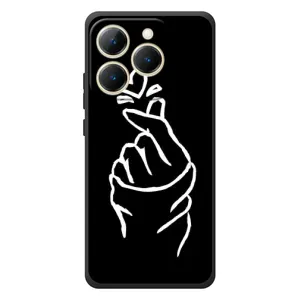 Чехлы (Знак сердечка) на RealMe 15T (Сердце на черном)