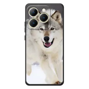 Чехол с Волком на RealMe 15T (Волк на снегу)