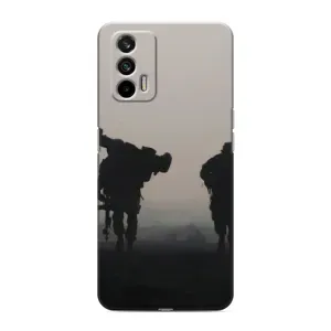 Чохли на військову тематику для Realme 7 Pro (Бій солдат)