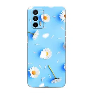 Чехол с Цветами для Realme 7 Pro (ромашки на голубом)