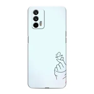 Чехлы (Знак сердечка) на Realme 7 (Сердце на голубом)
