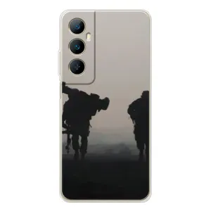 Чехлы на военную тематику для Realme C76 (Бой солдат)