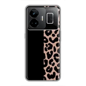 Чехол с леопардовым принтом на Realme GT3 (Леопардовый фон)