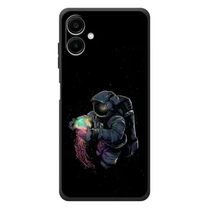 Силиконовый Чехол с принтом "Космонавты" на Samsung Galaxy A08 (В руках земля)