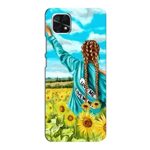 Чехол Стильные девушки на Samsung Galaxy A22 5G (Девушка на поле)