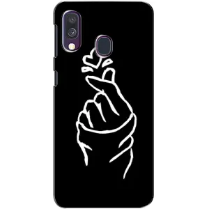 Чехлы (Знак сердечка) на Samsung Galaxy A40 2019 (A405F) (Сердце на черном)