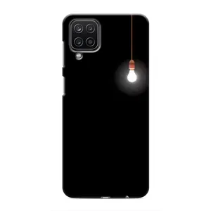 Чехол с картинками на черном фоне для Samsung Galaxy M12 (Лампочка)