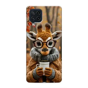 Печатный чехол «Зверята с кофе» для Samsung Galaxy M32 (Жираф с кофе)
