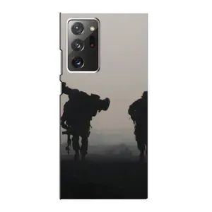 Чехлы на военную тематику для Samsung Galaxy Note 20 Ultra (Бой солдат)