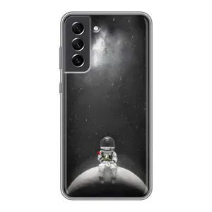 Силиконовый Чехол с принтом "Космонавты" на Samsung Galaxy S21 FE (Космонавт романтик)