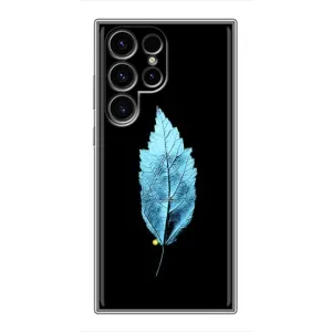 Чехол с картинками на черном фоне для Samsung Galaxy S24 Ultra (Листочек)