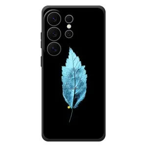 Чехол с картинками на черном фоне для Samsung Galaxy S26 Ultra (Листочек)