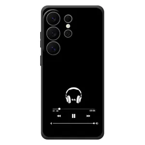 Чехол с картинками на черном фоне для Samsung Galaxy S26 Ultra (Плеер)