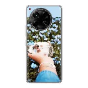Чехлы с изображением разных животных для Tecno Camon 30 (CL6) (Ежик на руках)