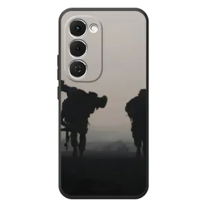Чехлы на военную тематику для Tecno Spark 40 Pro Plus (Бой солдат)