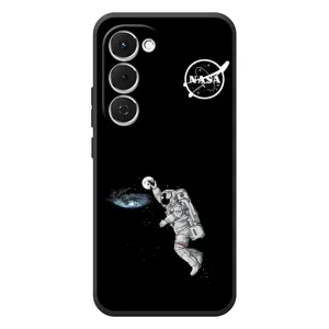 Силиконовый бампер с принтом "Наса" на Tecno Spark 40 Pro Plus (Космонавт баскетболист)