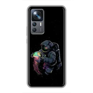 Силиконовый Чехол с принтом "Космонавты" на Xiaomi 12T (В руках земля)