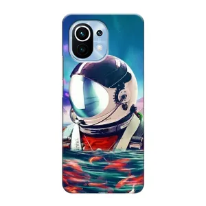 Силиконовый Чехол с принтом "Космонавты" на Xiaomi Mi 11 (Космонавт в воде)