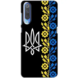 Силиконовый Чехол на Xiaomi Mi 9 (Герб и вышыванка)
