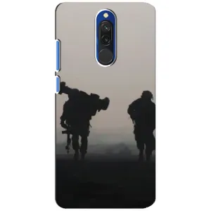Чехлы на военную тематику для Xiaomi Redmi 8 (Бой солдат)