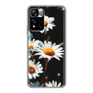 Чехол с ромашками на Xiaomi Redmi Note 11 Pro Plus (Белые ромашки)