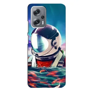 Силиконовый Чехол с принтом "Космонавты" на Xiaomi Redmi Note 12 Pro Plus (Космонавт в воде)