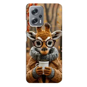 Печатный чехол «Зверята с кофе» для Xiaomi Redmi Note 12 Pro Plus (Жираф с кофе)