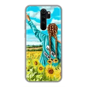 Чехол Стильные девушки на Xiaomi Redmi Note 8 Pro (Девушка на поле)