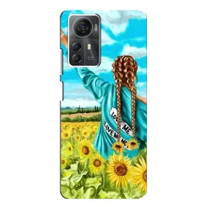 Чехол Стильные девушки на ZTE Blade A72s (Девушка на поле)