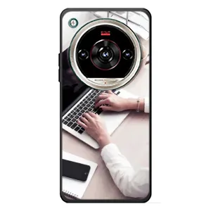Силиконовый бампер (Работники) на ZTE Nubia Focus 2 Ultra (Офисный работник)