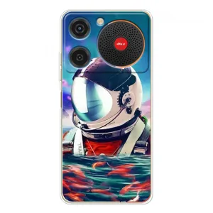 Силиконовый Чехол с принтом "Космонавты" на ZTE Nubia Music (Космонавт в воде)
