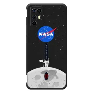 Силиконовый бампер с принтом "Наса" на ZTE Nubia RedMagic 6R (Космонавт NASA)
