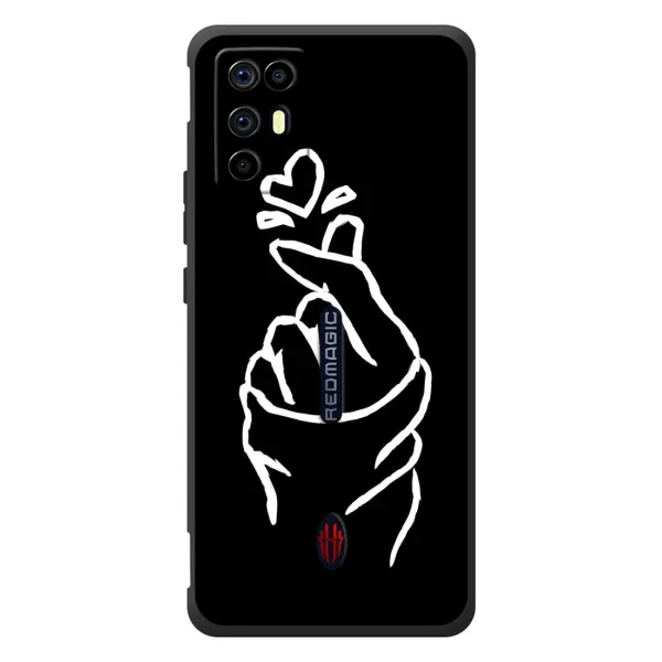 Чехол с рисунком «Сердце на черном» для ZTE Nubia RedMagic 6R Чехол с рисунком «Сердце на черном» для ZTE Nubia RedMagic 6R