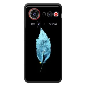 Чехол с картинками на черном фоне для ZTE nubia Z80 Ultra (Листочек)